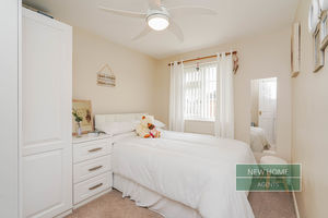 Photo 25- click for photo gallery